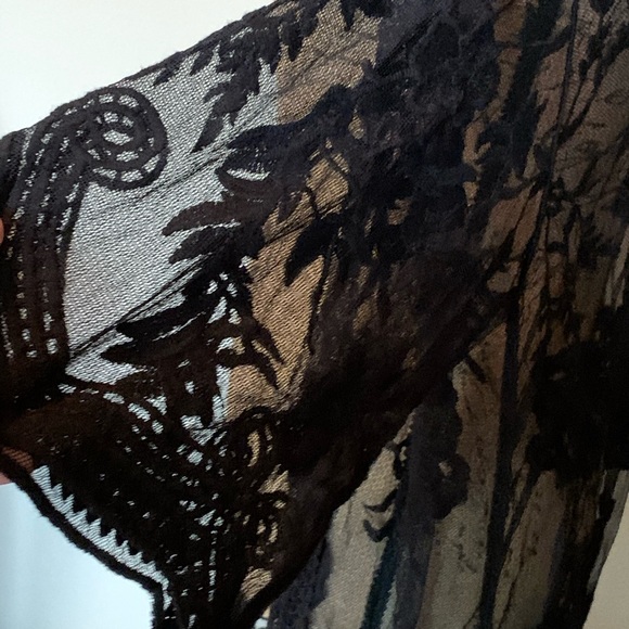 Gorgeous duster-NWT! - Picture 4 of 6